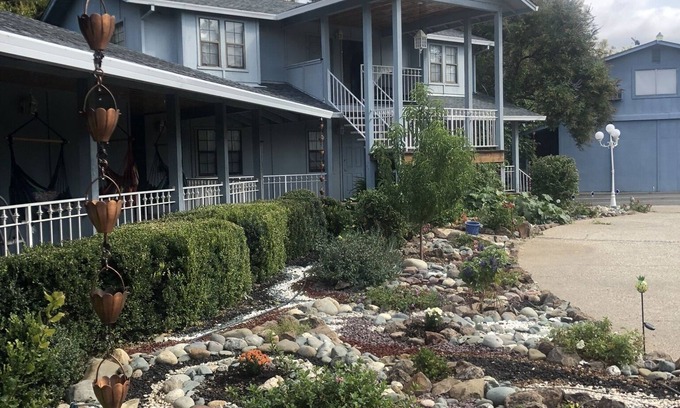 Chico Hotel | Quaint and peaceful Queen Room with private entrance and bathroom.