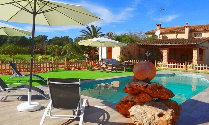 Son Antem Villa | Quaint Countryside Villa, Private Pool, just 1 km to Son Antem Golf and 8 km to S'Arenal Beach !