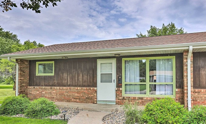 Ida Grove Apartment | Quaint Ida Grove Apartment Near Creek & Park!