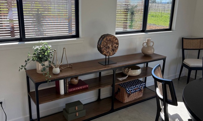 Santa Rosa Other | Quaint Vineyard Farmhouse in Russian River Valley