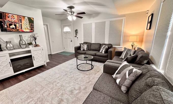 Port Royal House | Quality Home Port Royal. Pets are allowed