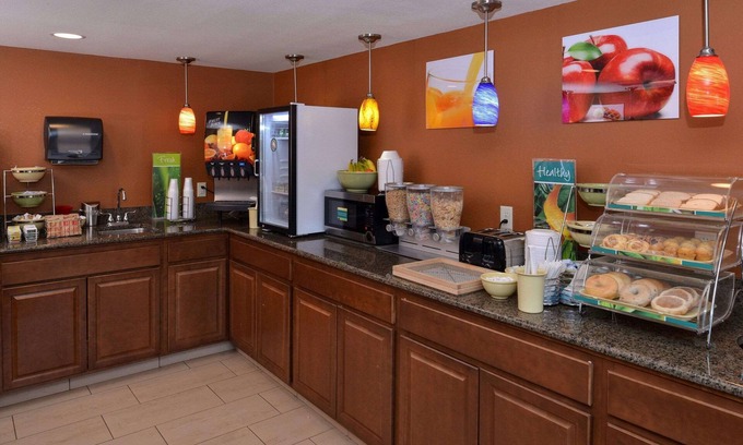 Appleton Hotel | Quality Inn Appleton West