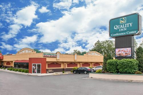 Logansport Hotel | Quality Inn Conference Center Logansport