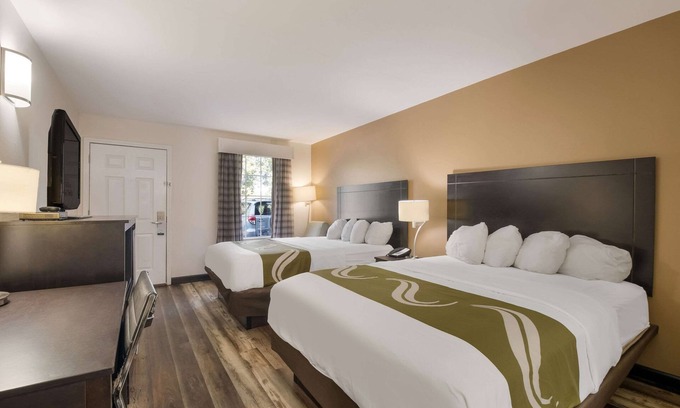 Decherd Hotel | Quality Inn Decherd/Winchester