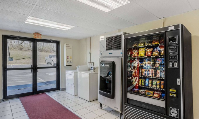 Enola Hotel | Quality Inn Enola - Harrisburg