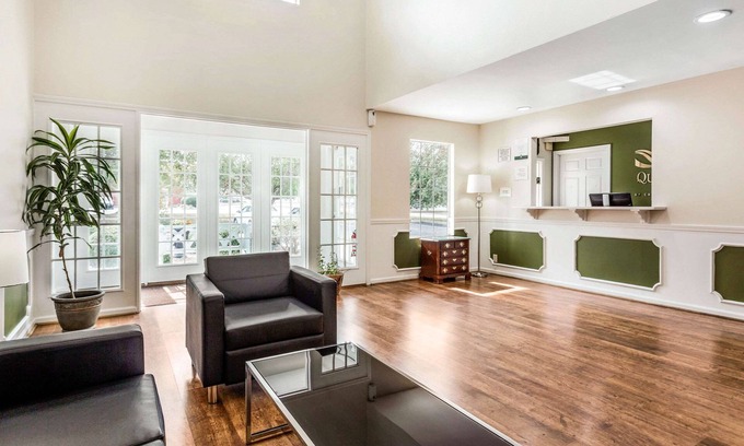 Lancaster Hotel | Quality Inn Lancaster