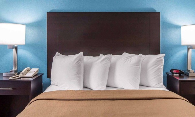 Macon Hotel | Quality Inn Macon West