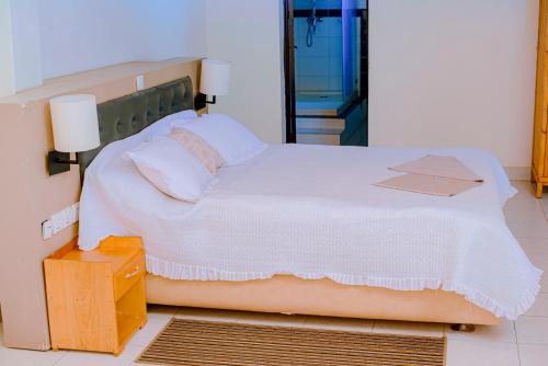 Nyanza Bed & Breakfast | Quality Inn Motel