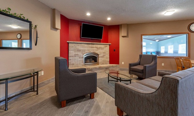 Redgranite Hotel | Quality Inn Redgranite