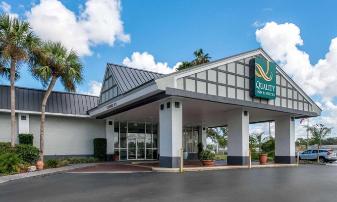 Brooksville Hotel | Quality Inn & Suites Brooksville I-75-Dade City