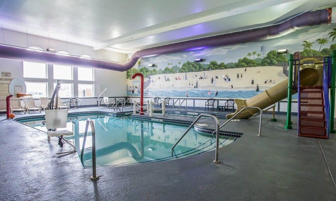 Dixon Hotel | Quality Inn & Suites Dixon near I-88