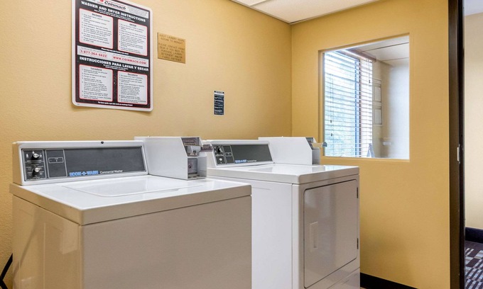 Lenexa Hotel | Quality Inn & Suites Lenexa Kansas City