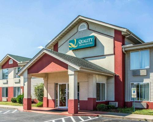 Otterbien Home Hotel | Quality Inn & Suites Middletown - Franklin