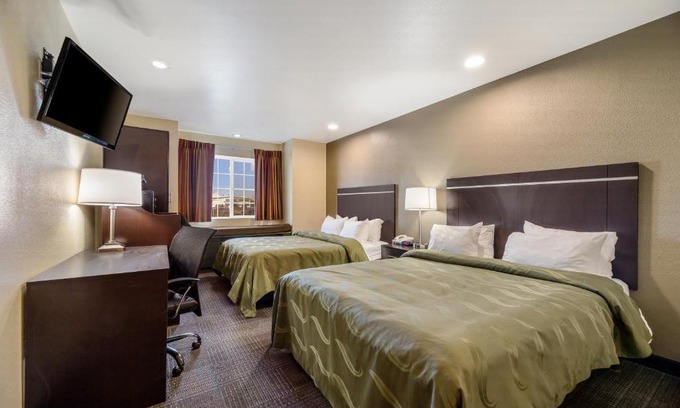 Fallon Hotel | Quality Inn & Suites near NAS Fallon