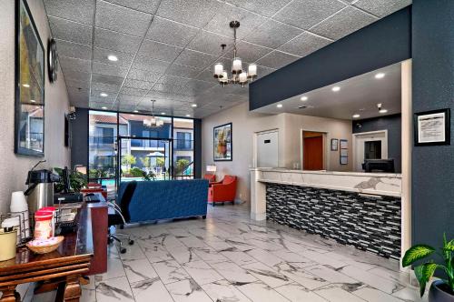 Morgan Hill Hotel | Quality Inn & Suites South San Jose - Morgan Hill