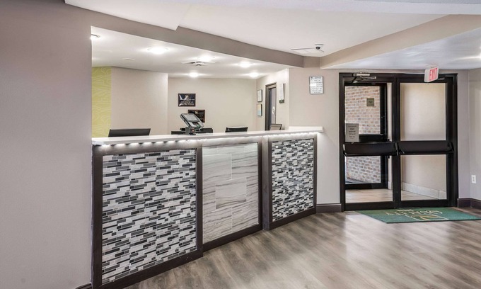 Greer Hotel | Quality Inn