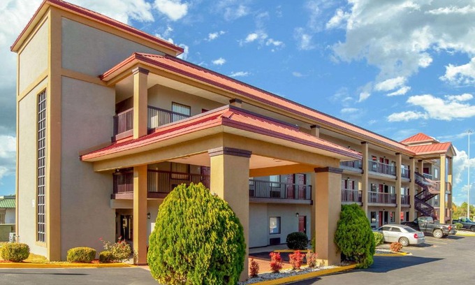 Cayce Hotel | Quality Inn West Columbia - Cayce