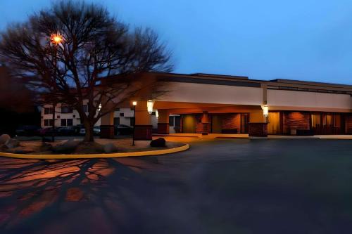West Lafayette Hotel | Quality Inn West Lafayette - University Area