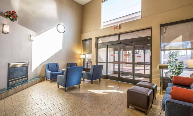 Morristown Hotel | Quality Suites Morristown West