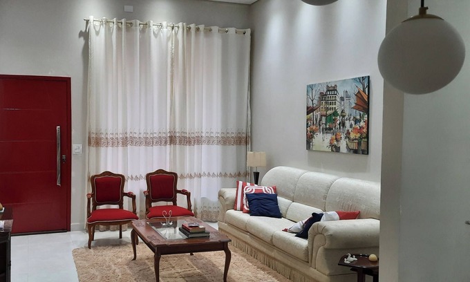 Americana House | Quarto com Banheiro Anexo de uso Exclusivo