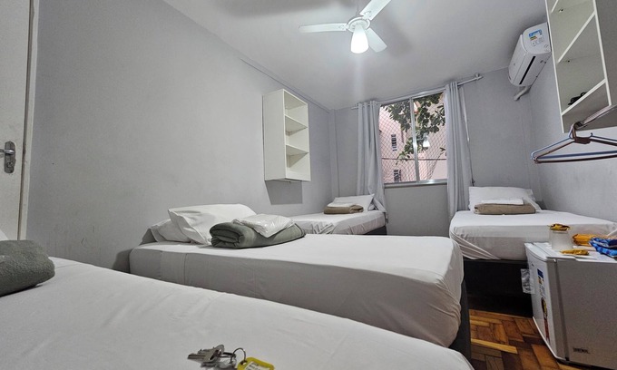 Portuguesa House | Quarto privativo em condomínio