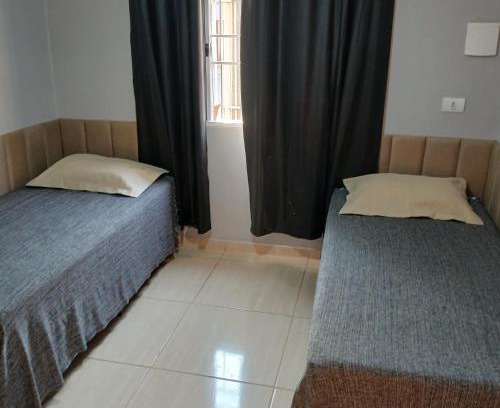 Artur Nogueira House | Quarto Solteiro com TV