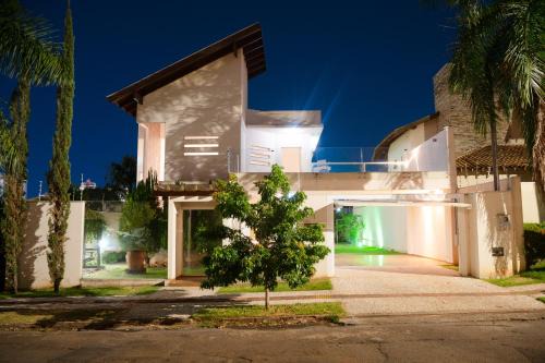 Chacara Cachoeira House | Quartos Suítes no Chácara Cachoeira Campo Grande