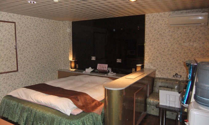 Koya-cho Hotel | Que Sera Sera - Adults Only