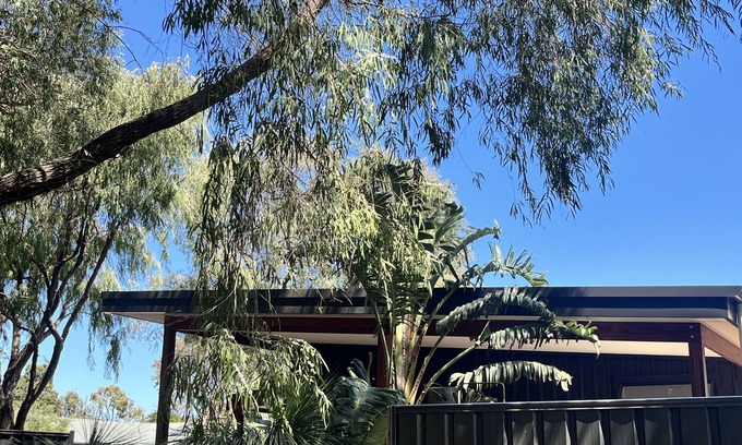 Dunsborough Cottage | Quedji Cottage - Beautiful 2 bed private cottage 3 min walk to Dunsborough town.