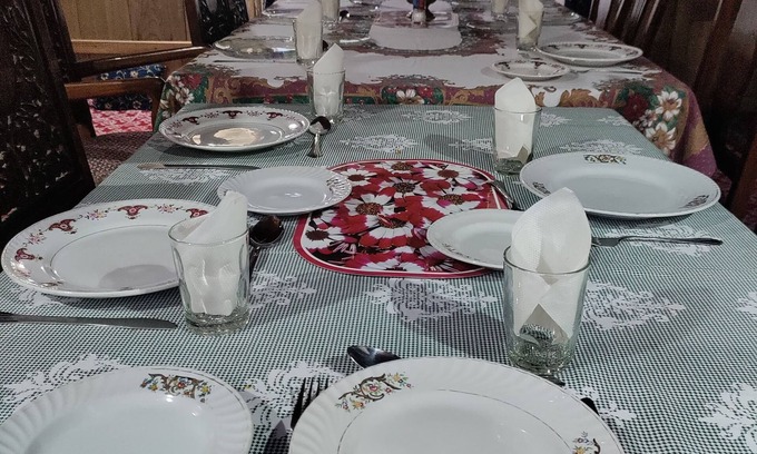 Nagin Bagh House | Queens Lake House, Luxurious lake side homestay.