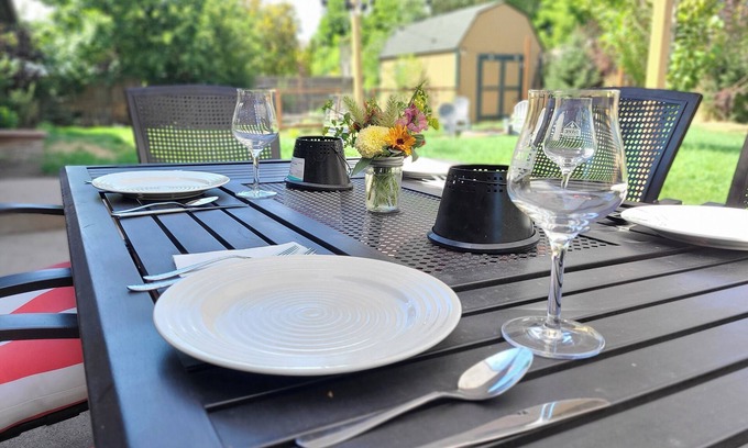 Laporte House | Quick access to state parks & bike trails. Giant backyard, pet-friendly!