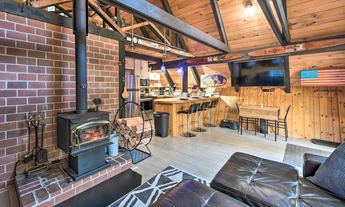 Skykomish Cabin | Quiet A-Frame Retreat w/Hot Tub: Hike, Fish & Ski