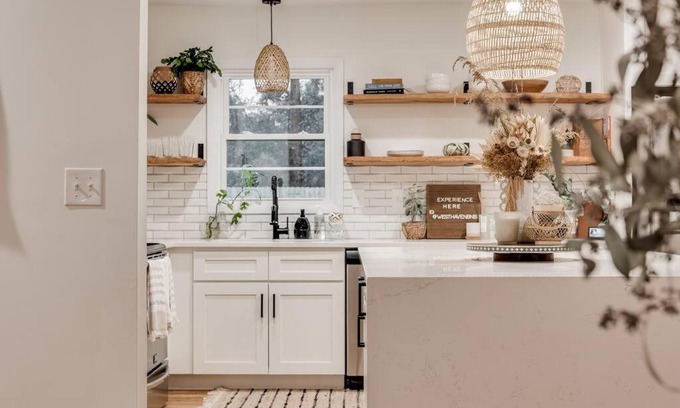 Kings Grant House | Quiet Abode Curated relaxation Summer Escape