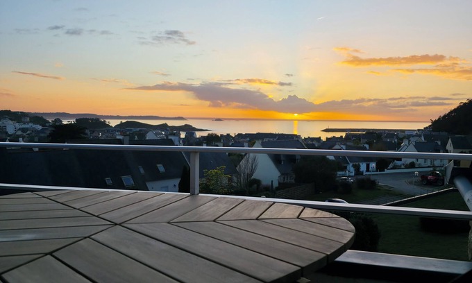 Erquy Apartment | Quiet apartment with exceptional sea view on the heights of Erquy comfort + parking