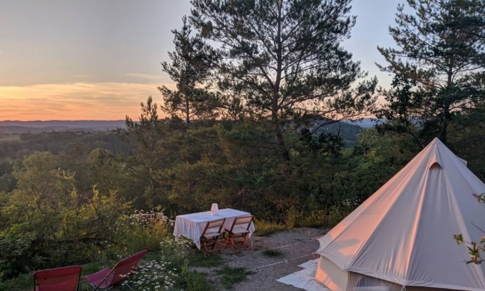 Vegennes Cabin | Quiet bohemian chic teepee in the Dordogne valley