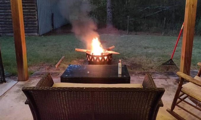 Oakland House | Quiet cabin near Enid Lake