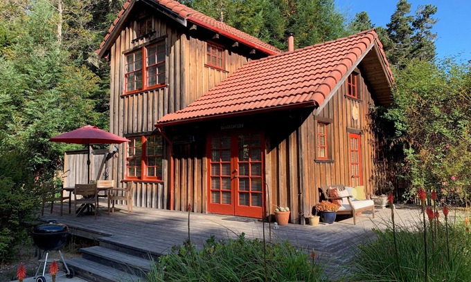 Mendocino Cabin | Quiet Cabin on 5 Acres Minutes From Mendocino and Ocean