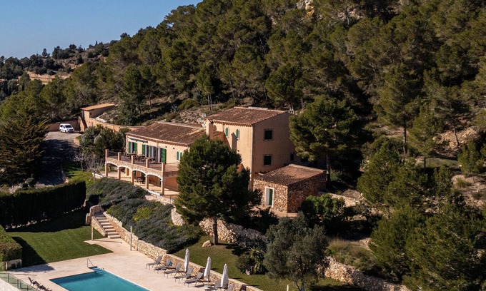 Felanitx House | Quiet Country Getaway. Spectacular views. Close to the coast