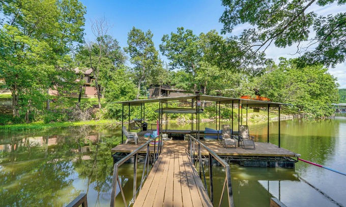 Camdenton Cabin | Quiet Lake of the Ozarks Cabin w/Dock + Gazebo!