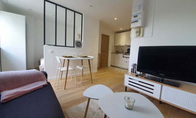 Ozoir-la-Ferriere Apartment | Quiet lilacs between Paris and Disneyland