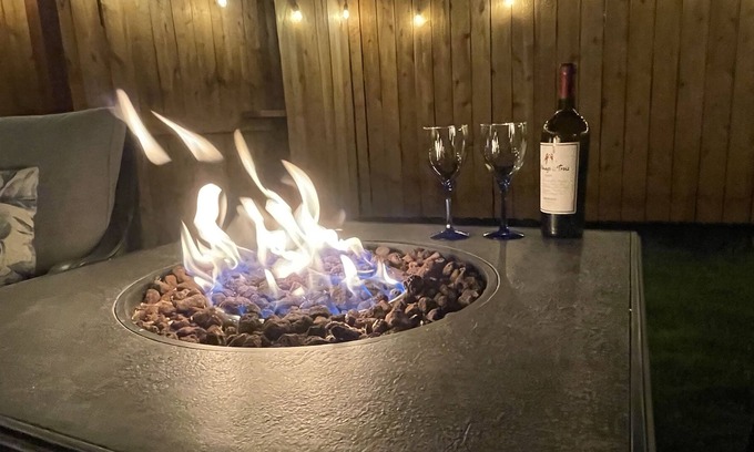 Sparks Apartment | Quiet Pet friendly Suite