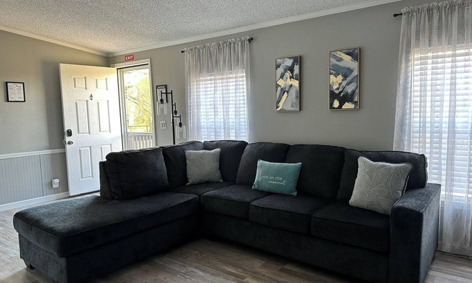 Gainesville House | Quiet Place in the Country