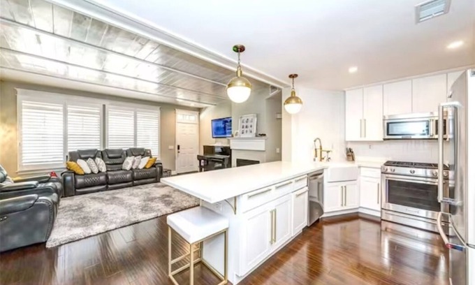 La Habra Condo | Quiet private place