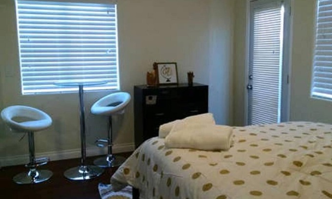 Los Angeles Apartment | QUIET ROOM 10 MINUTES FROM DOWNTOWN LA