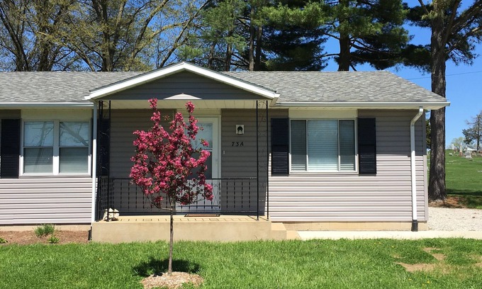 Lebanon Villa | Quiet villa located one block from McKendree University in Lebanon Illinois.