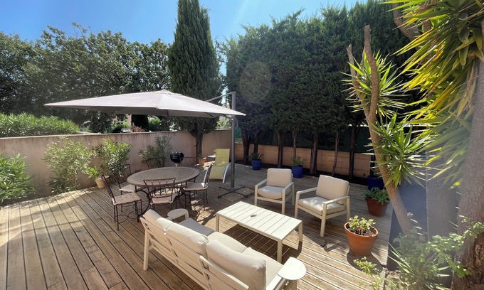 Le Pradet House | Quiet villa with large terrace close to the Garonne beach