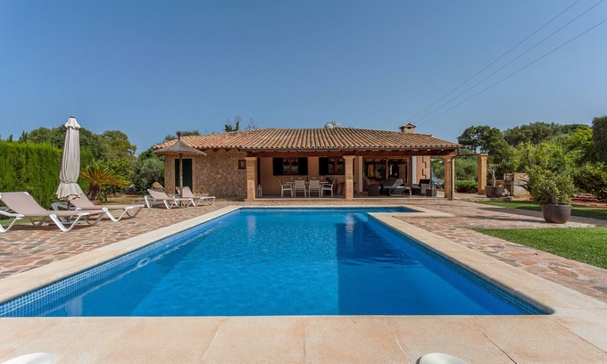 Pollensa Villa | Quiet villa with private pool near to Pollensa . WI-FI .Balinese bed.