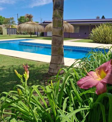 Empalme Lobos House | Quinta TRI-VAL