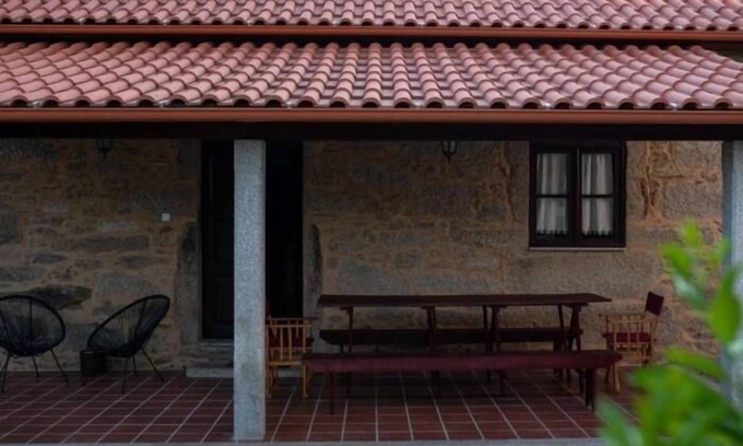 Moncao Apartment | Quinta Vila Nova | Apartamento das Camélias | Agrotourism | Rural Environment