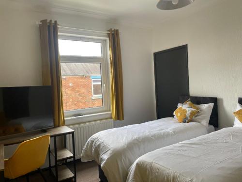 Ferryhill House | Quirky and Cosy Two Bed in Ferryhill Near Durham! - Available as individual rooms or the Entire Property!